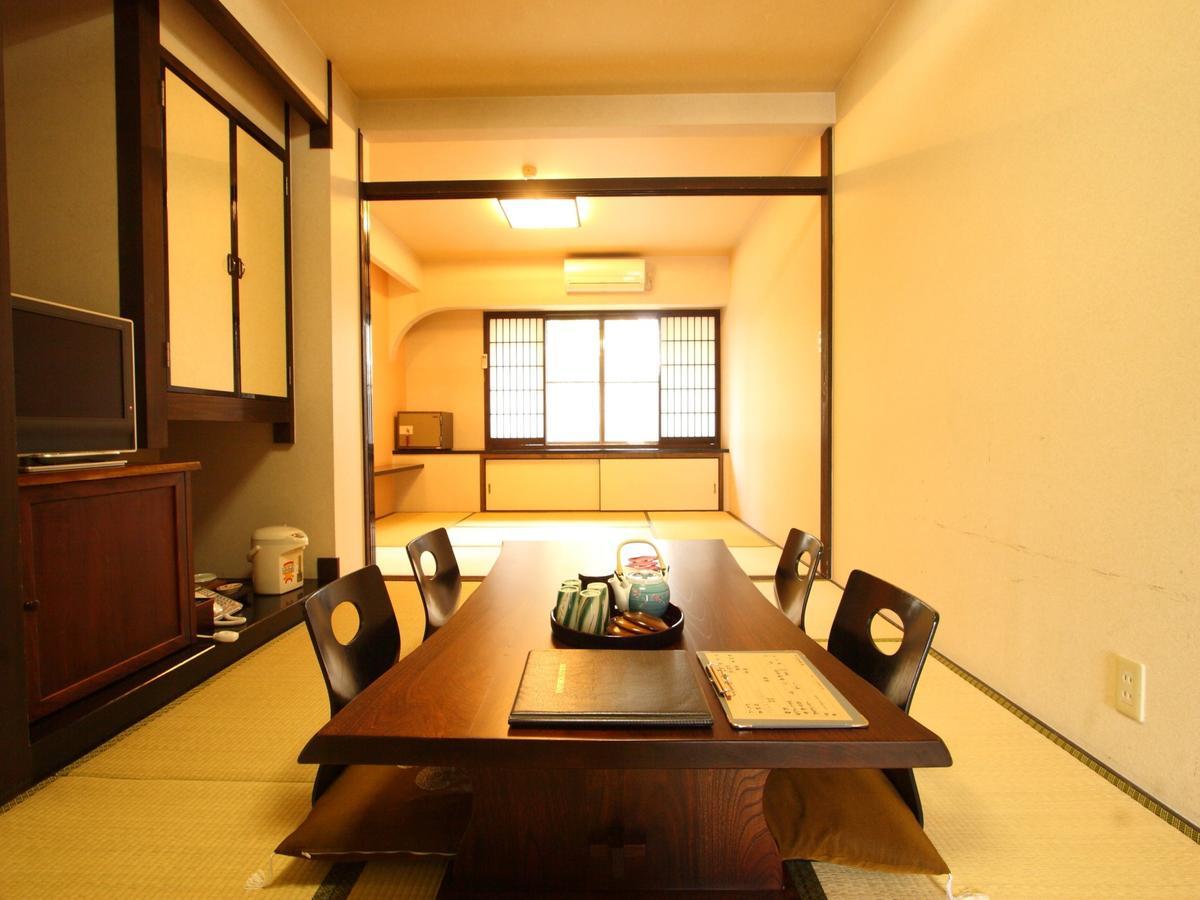 Gokuraku Onsen Takumi No Yado Hotel Takaharu Ngoại thất bức ảnh