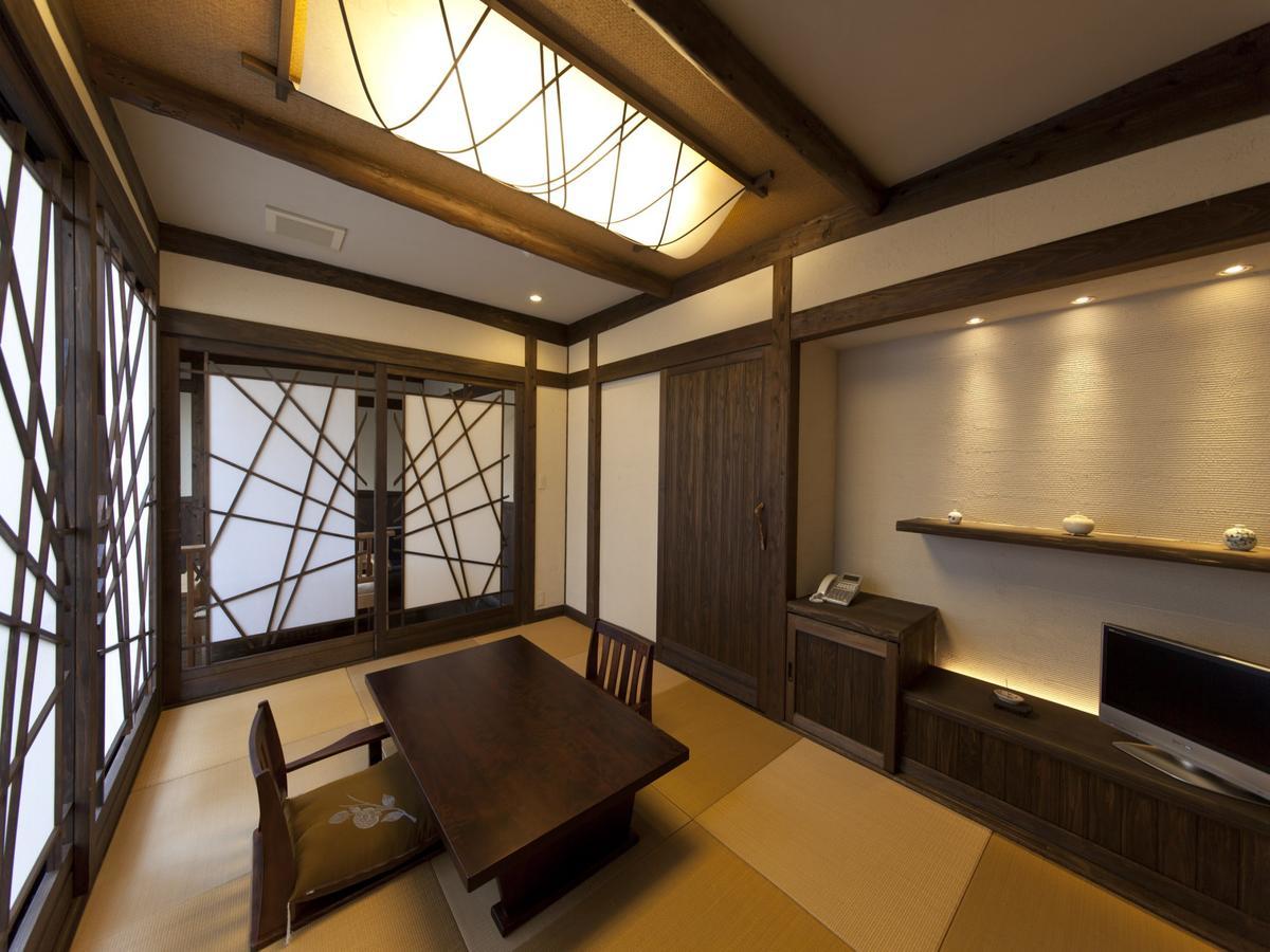 Gokuraku Onsen Takumi No Yado Hotel Takaharu Ngoại thất bức ảnh