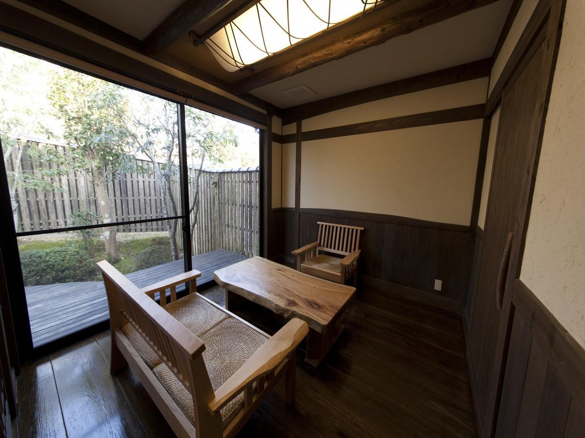 Gokuraku Onsen Takumi No Yado Hotel Takaharu Ngoại thất bức ảnh