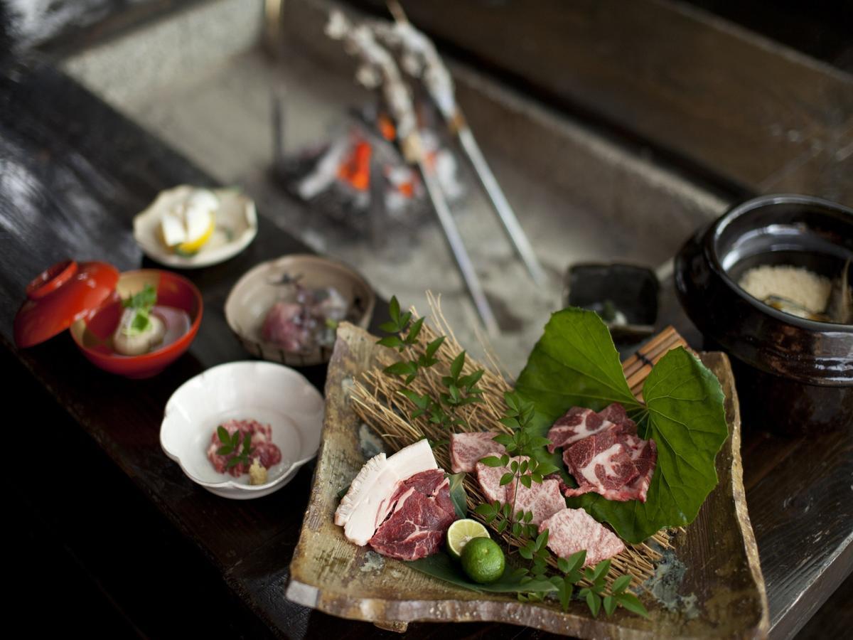 Gokuraku Onsen Takumi No Yado Hotel Takaharu Ngoại thất bức ảnh
